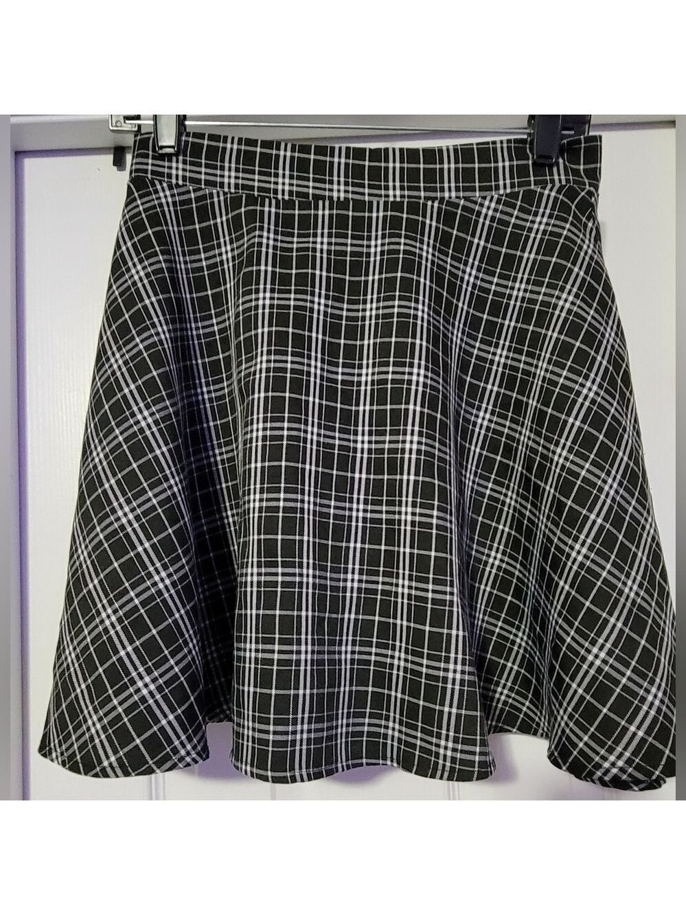 Romwe - Plaid Circle Skirt – Black & White Flared Short Skirt
